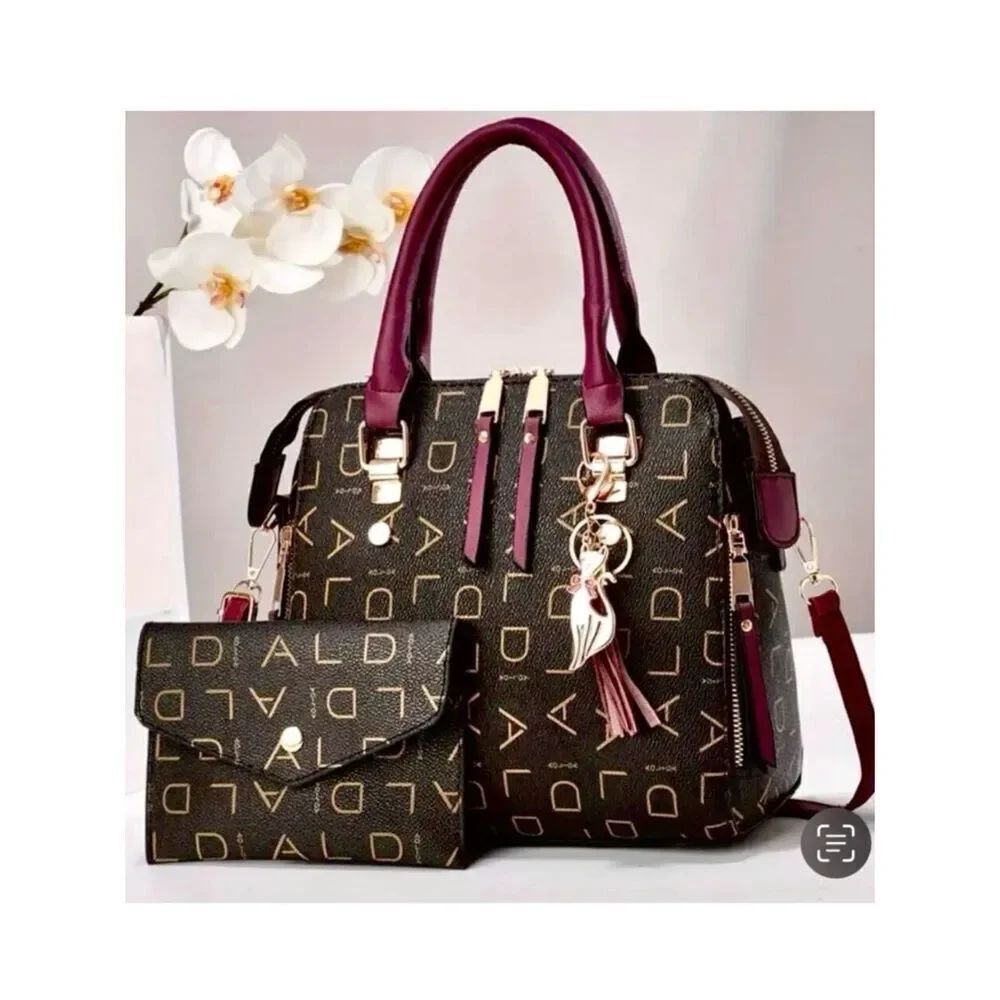 NWT Gorgeous 2 Pcs Black Burgundy Pebble Grain Top Handle Crossbody Bag & Pouch